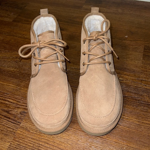 Like New UGG Chesnut Chukka Treadlite Plush Wool Sockliner Boots Mens Size 10 - Picture 2 of 12